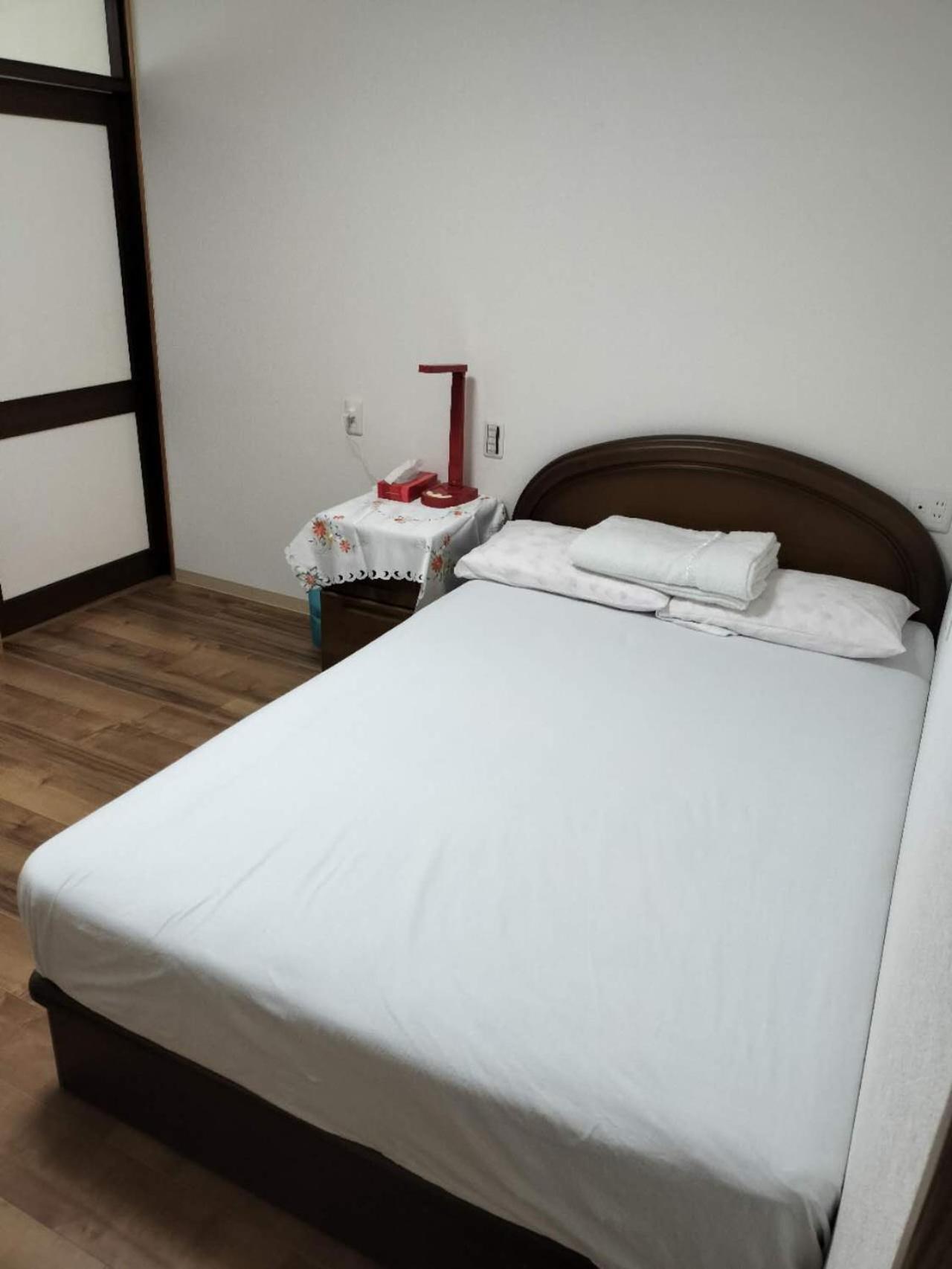 Guesthouse Atelier Ten 民泊アトリエ天 โอซาก้า ภายนอก รูปภาพ